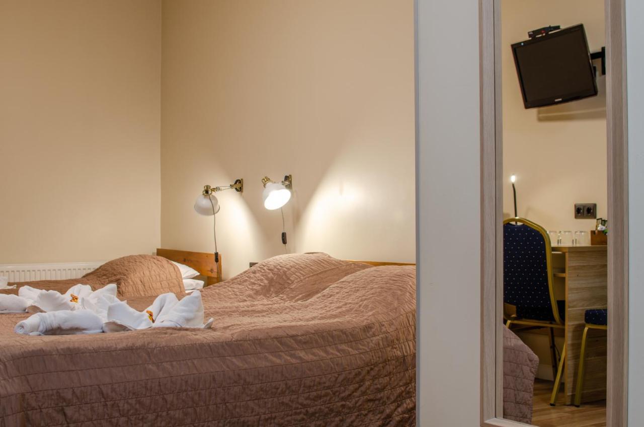 Veldzes Nams Hotell Ventspils Eksteriør bilde