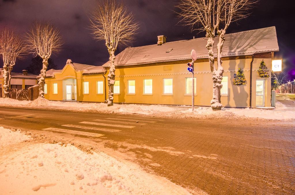 Veldzes Nams Hotell Ventspils Eksteriør bilde
